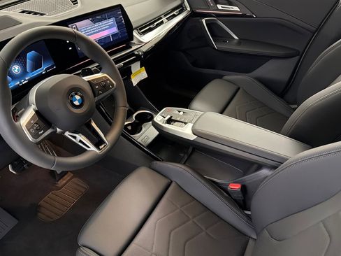 Used 2026 BMW X2 xDrive28i w/ Technology Package AWD/4WD image 4