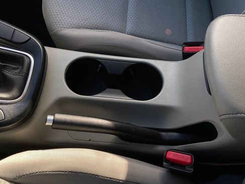 Used 2025 Kia Soul LX image 17