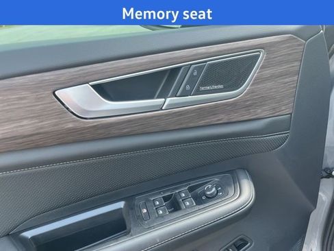 New 2026 Volkswagen Atlas SEL Premium R-Line image 8