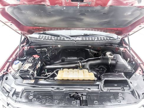 Used 2018 Ford Expedition XLT w/ Equipment Group 202A RWD image 39