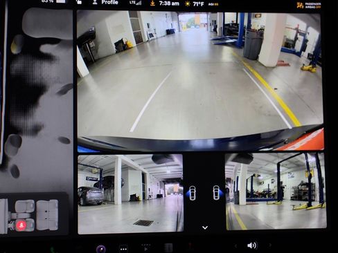 Used 2022 Tesla Model 3 image 3