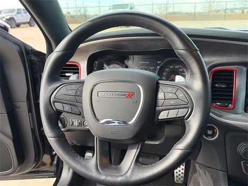 Used 2017 Dodge Charger R/T image 22