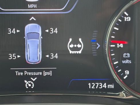 Used 2023 GMC Acadia Denali w/ Black Diamond Edition FWD image 34