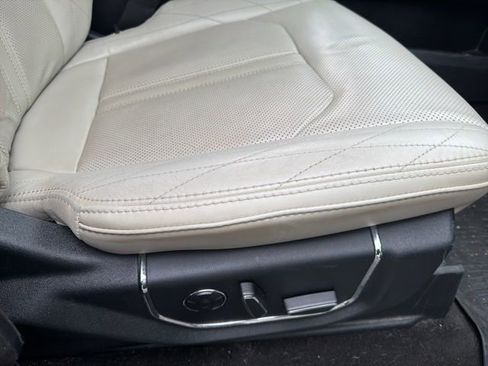 Used 2019 Ford Expedition Max Platinum image 20