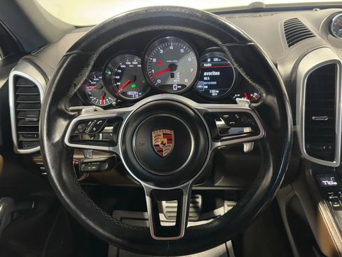 Used 2017 Porsche Cayenne S AWD/4WD image 13