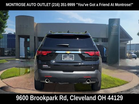 Used 2023 Chevrolet Traverse LT FWD image 6