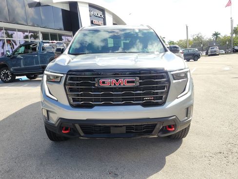Used 2024 GMC Acadia AT4 w/ Luxury Package image 2
