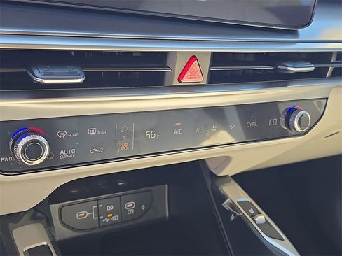 New 2026 Kia Sorento S image 26