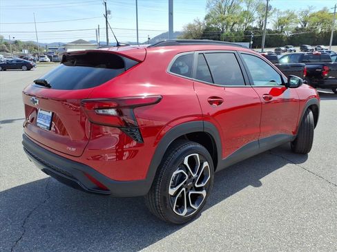 New 2026 Chevrolet Trax RS image 4