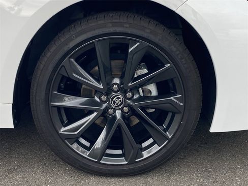 Certified 2025 Toyota Corolla SE image 12