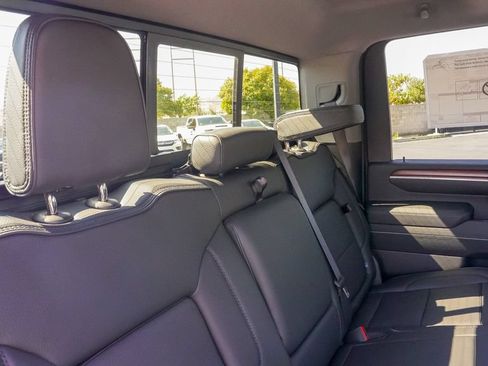 New 2026 GMC Sierra 2500 Denali w/ Denali Reserve Package AWD/4WD image 13