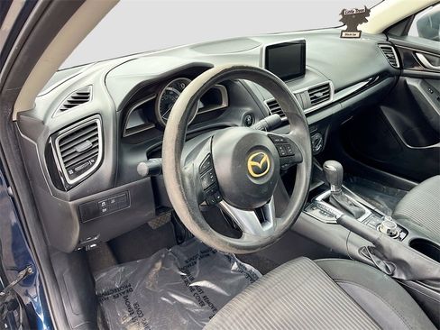 Used 2016 MAZDA MAZDA3 i Sport w/ Preferred Equipment Package image 9