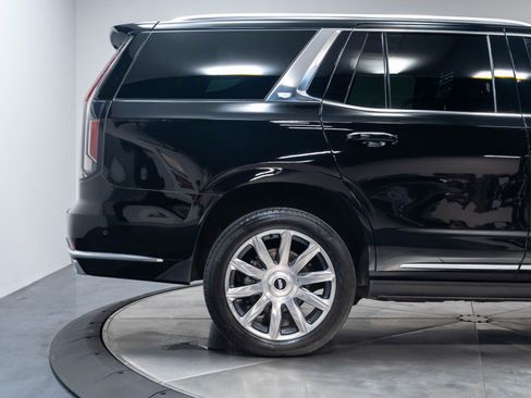 Used 2024 Cadillac Escalade Premium Luxury Platinum AWD/4WD image 29