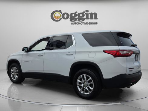 Used 2019 Chevrolet Traverse LS w/ LPO, Blackout Package image 4