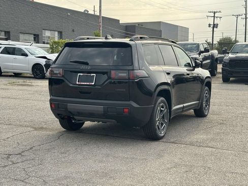 New 2026 Jeep Cherokee Laredo AWD/4WD image 3