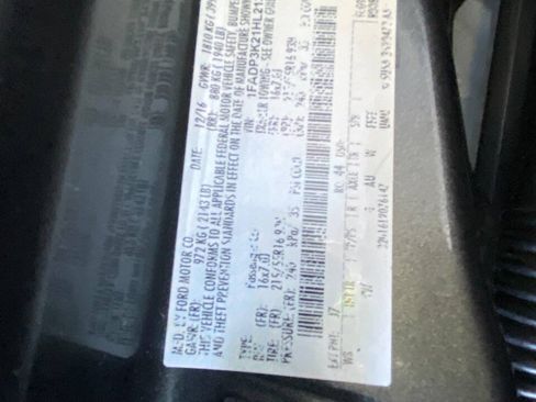 Used 2017 Ford Focus SE FWD image 52