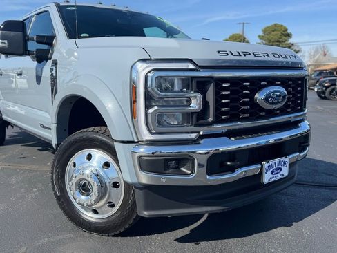 Used 2025 Ford F450 Lariat w/ Lariat Ultimate Package image 36