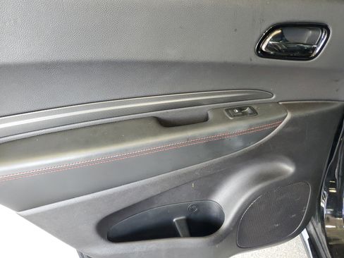 Used 2024 Dodge Durango GT RWD image 14