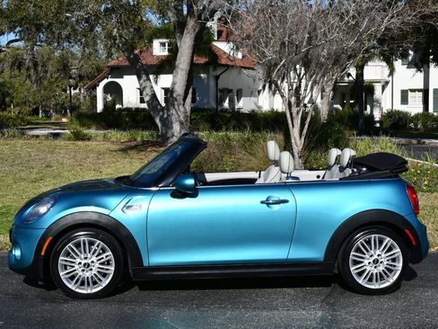 Used 2017 MINI Cooper S image 29