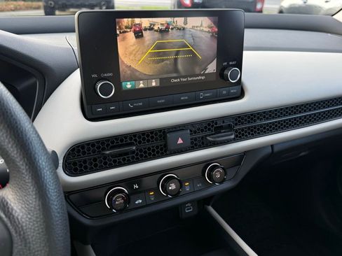 Certified 2023 Honda HR-V LX image 24