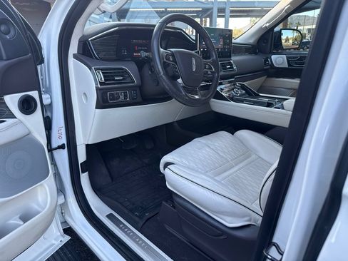 Used 2023 Lincoln Navigator Black Label AWD/4WD image 9