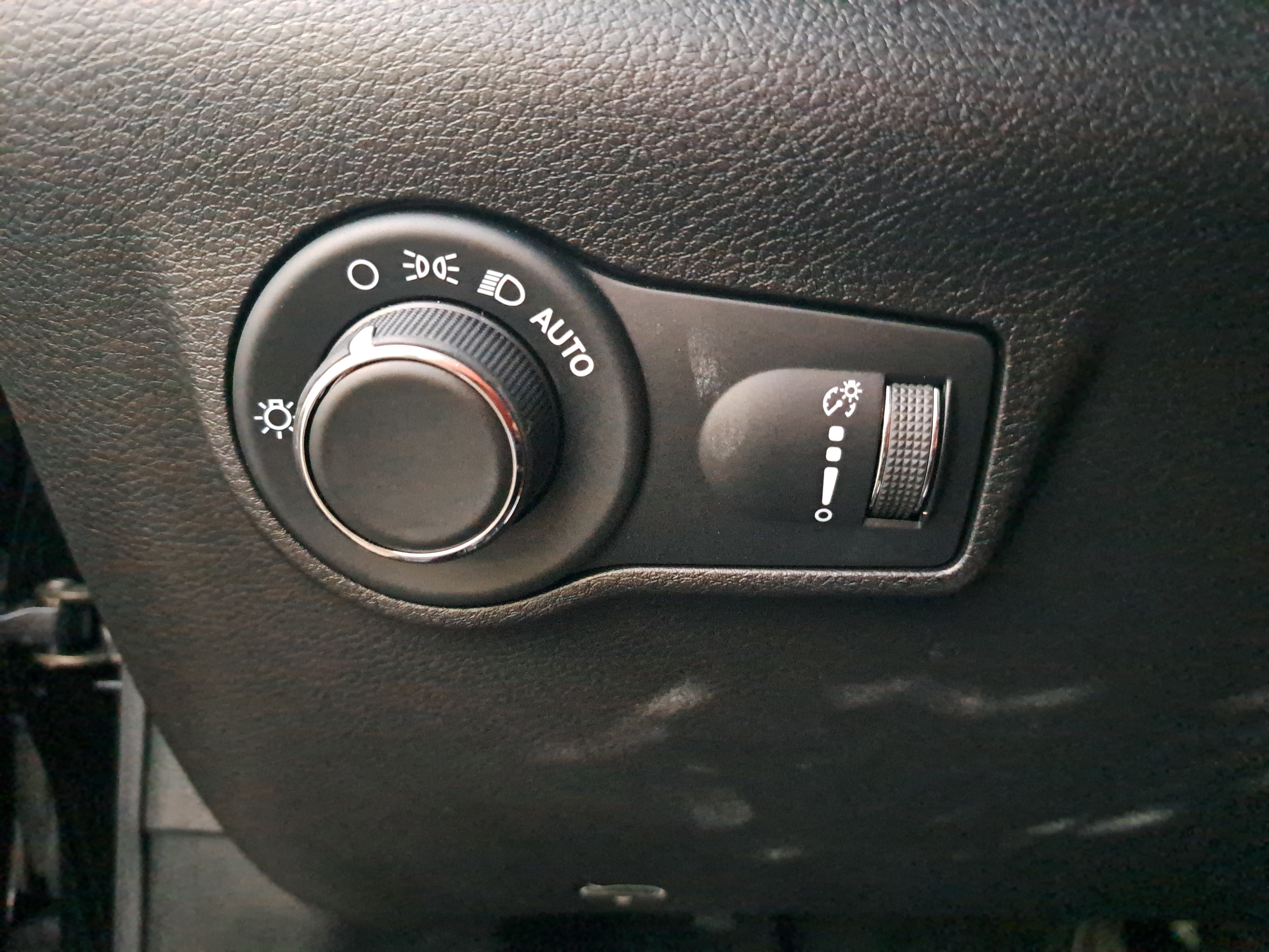 Used 2023 Jeep Compass Sport AWD/4WD image 24