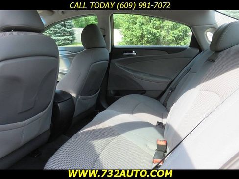 Used 2011 Hyundai Sonata GLS w/ Popular Equipment Pkg 2 FWD image 9