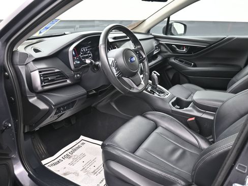 Used 2025 Subaru Outback Limited image 17