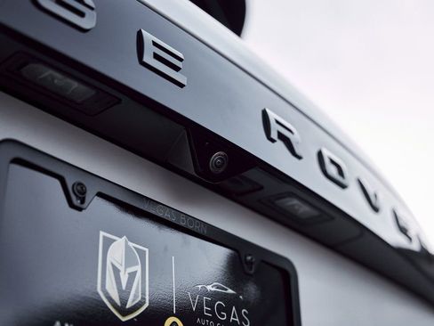 Used 2025 Land Rover Range Rover SE image 11