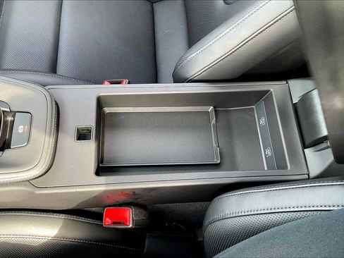 Used 2024 Porsche 911 Carrera 4S image 35