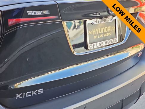 Used 2025 Nissan Kicks SR FWD image 11