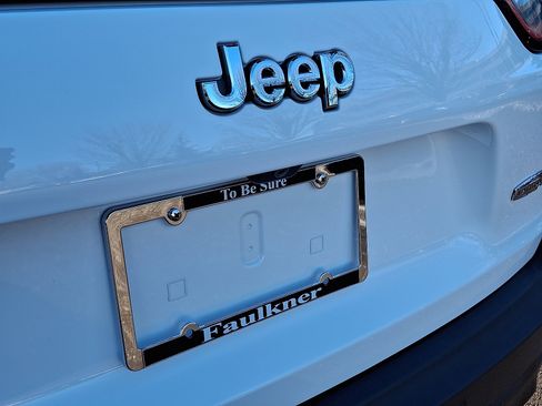 Used 2020 Jeep Cherokee Latitude Plus w/ Cold Weather Group image 30