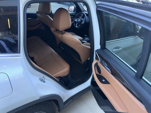 Used 2023 BMW X3 xDrive30i w/ Convenience Package AWD/4WD image 7
