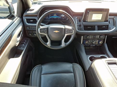 Certified 2024 Chevrolet Suburban Premier image 14