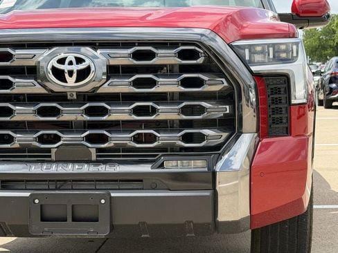 Used 2025 Toyota Tundra Platinum AWD/4WD image 8
