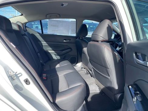 New 2025 Nissan Altima 2.5 SR image 26