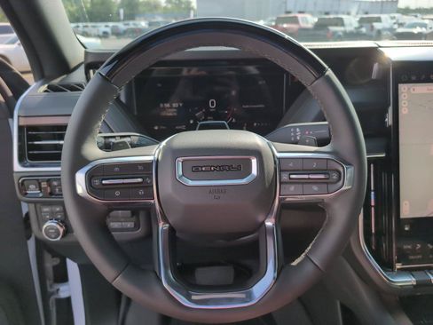 New 2026 GMC Yukon Denali w/ Denali Reserve Package AWD/4WD image 30