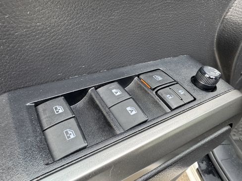 Certified 2023 Toyota Tacoma SR5 image 10