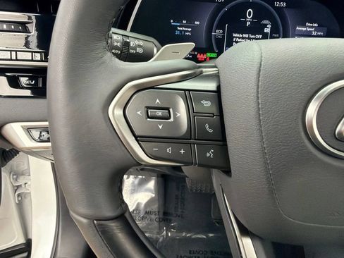 Used 2025 Lexus RX 350h AWD/4WD image 16