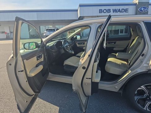 Used 2017 Honda CR-V Touring image 5