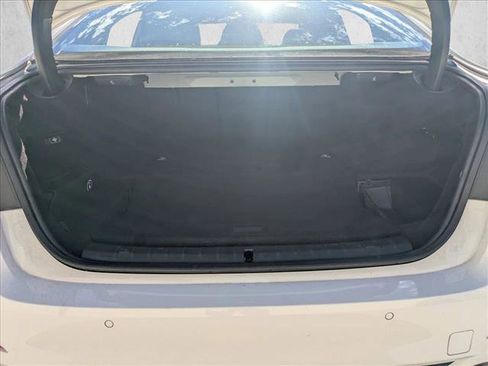 Used 2018 BMW 530e 530e iPerformance image 6