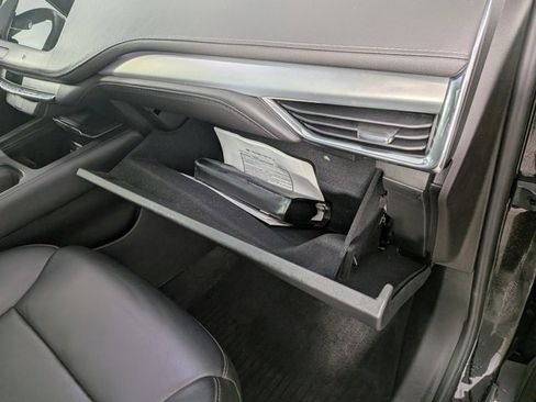 Used 2020 Cadillac XT4 Premium Luxury w/ Cold Weather Package image 33