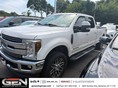 Used 2018 Ford F350 Lariat w/ Lariat Value Package AWD/4WD image 1