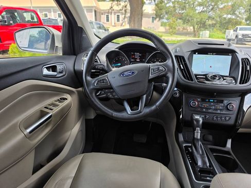 Used 2017 Ford Escape Titanium w/ Equipment Group 301A FWD image 9
