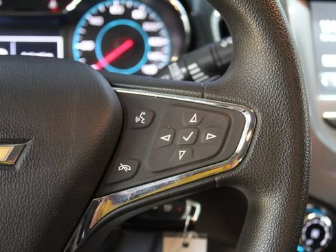 Used 2018 Chevrolet Cruze LT FWD image 17