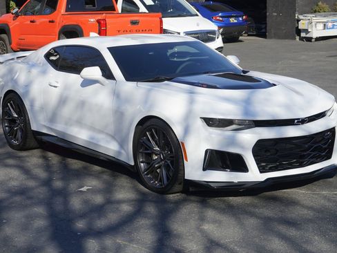 Used 2018 Chevrolet Camaro ZL1 image 6