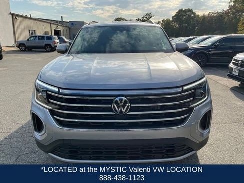 Certified 2024 Volkswagen Atlas SE image 3