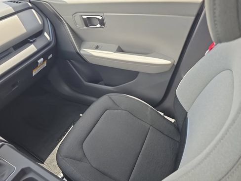 New 2027 Kia Seltos LX FWD image 15