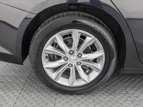 Used 2023 Chevrolet Malibu LT FWD image 29