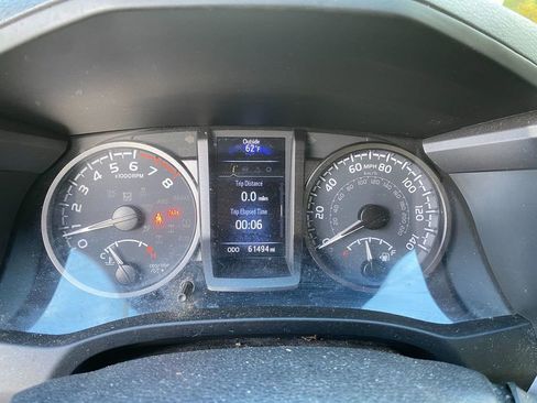 Used 2021 Toyota Tacoma TRD Off-Road w/ Technology Package image 18